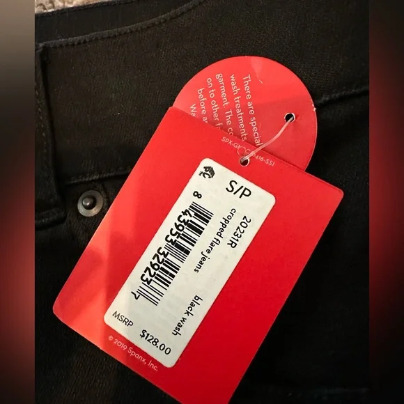 NWT SPANX Cropped Flare Jeans in Black Wash - Picture 8 of 8